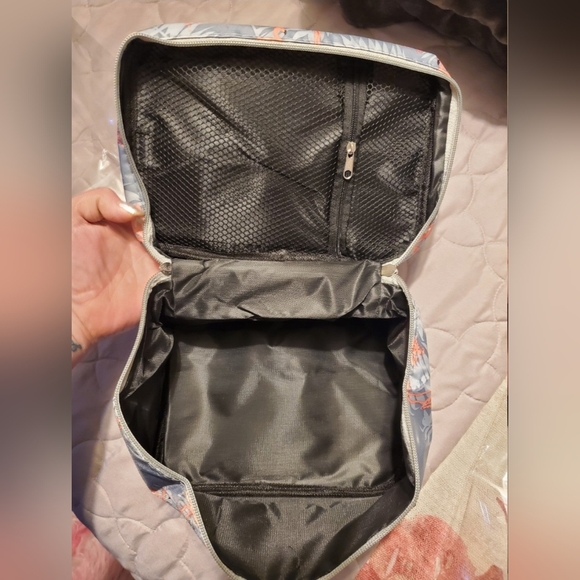 NEW Flamingo Makeup Bag - Picture 4 of 6